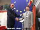 2006 - VI. Világtalálkozó - Ezüstlánc-díj Bencsik Jánosnak.jpg
